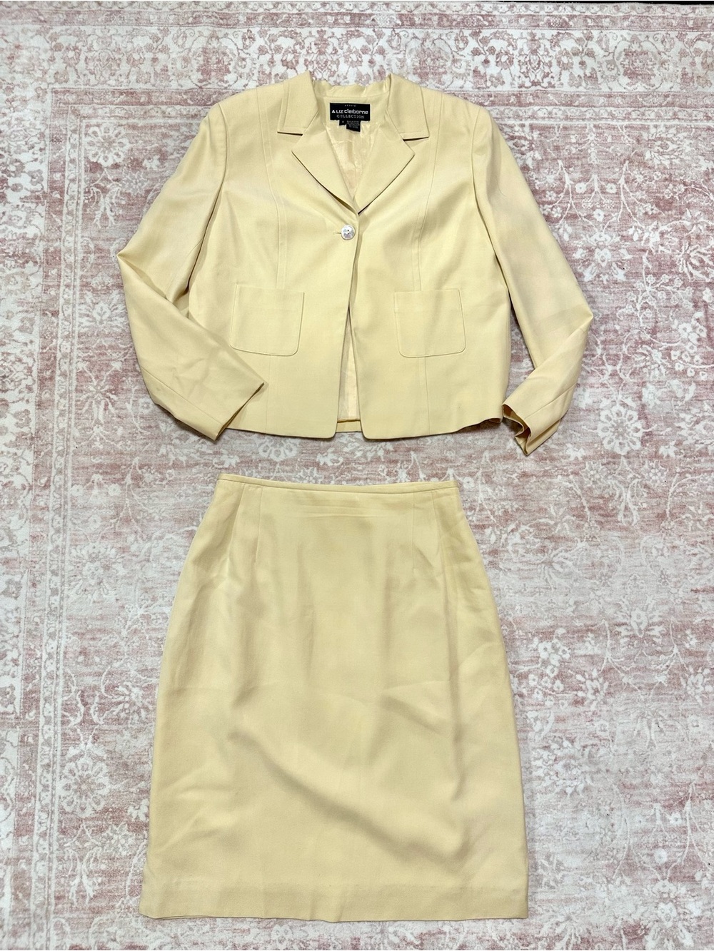 Vintage 🌼 100% Silk Butter Yellow Liz Claiborne Skirt W/ Pockets - Picture 7 of 12